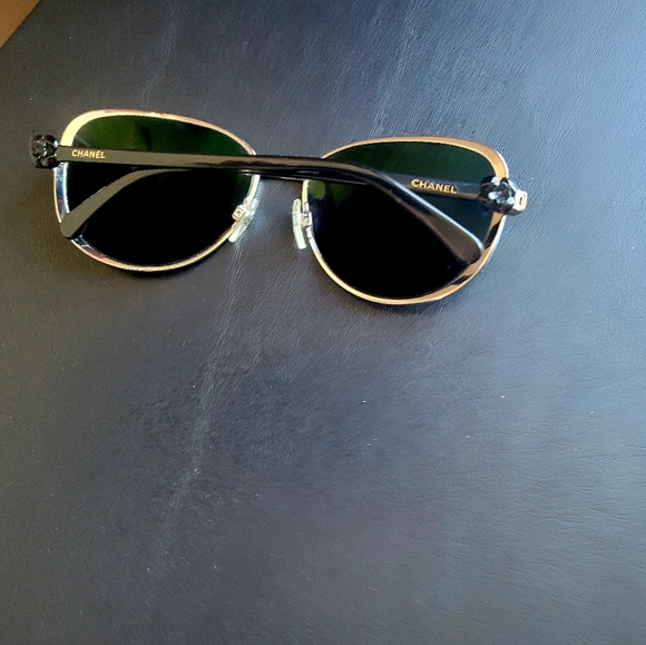 Chanel round sunglasses - Picture 6 of 6